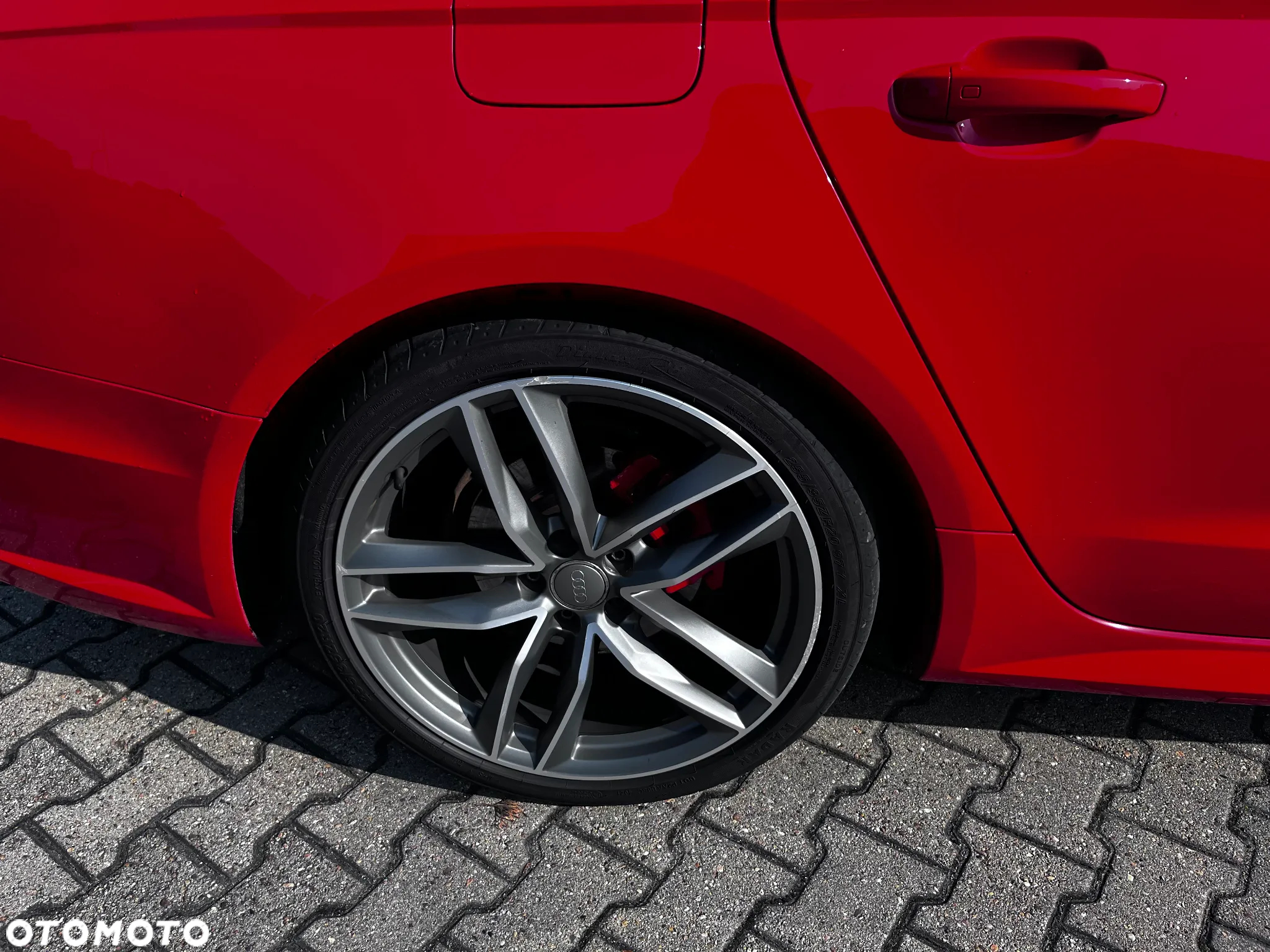 Audi A6 Avant 2.0 TDI quattro S tronic - 23