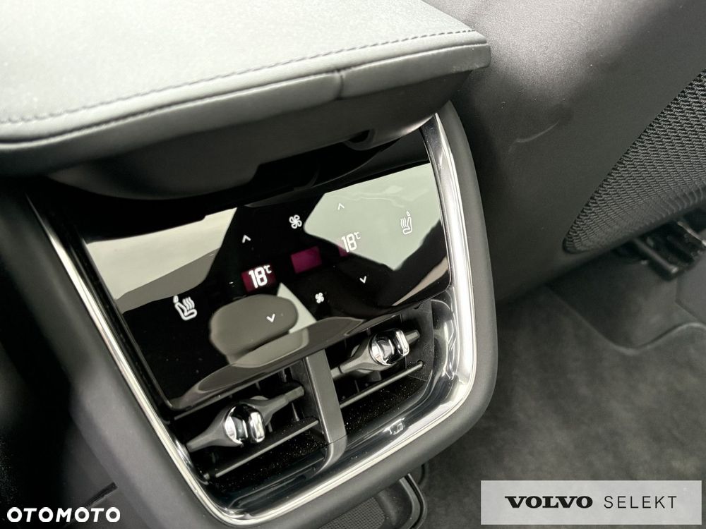 Volvo EX90 - 24