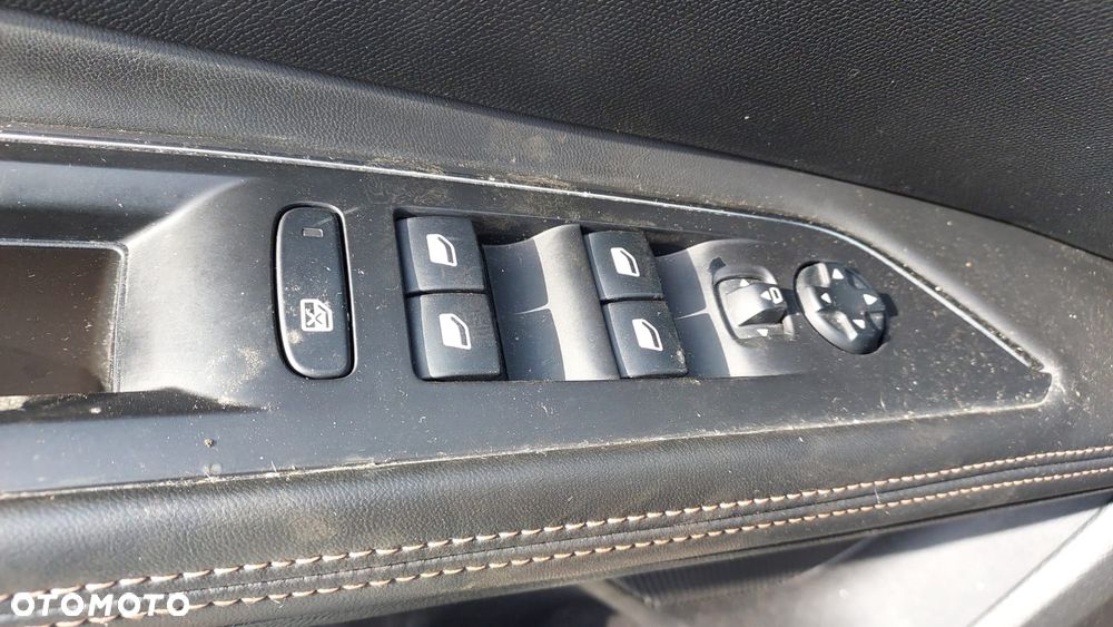 Peugeot 5008 HDI 150 Allure - 14