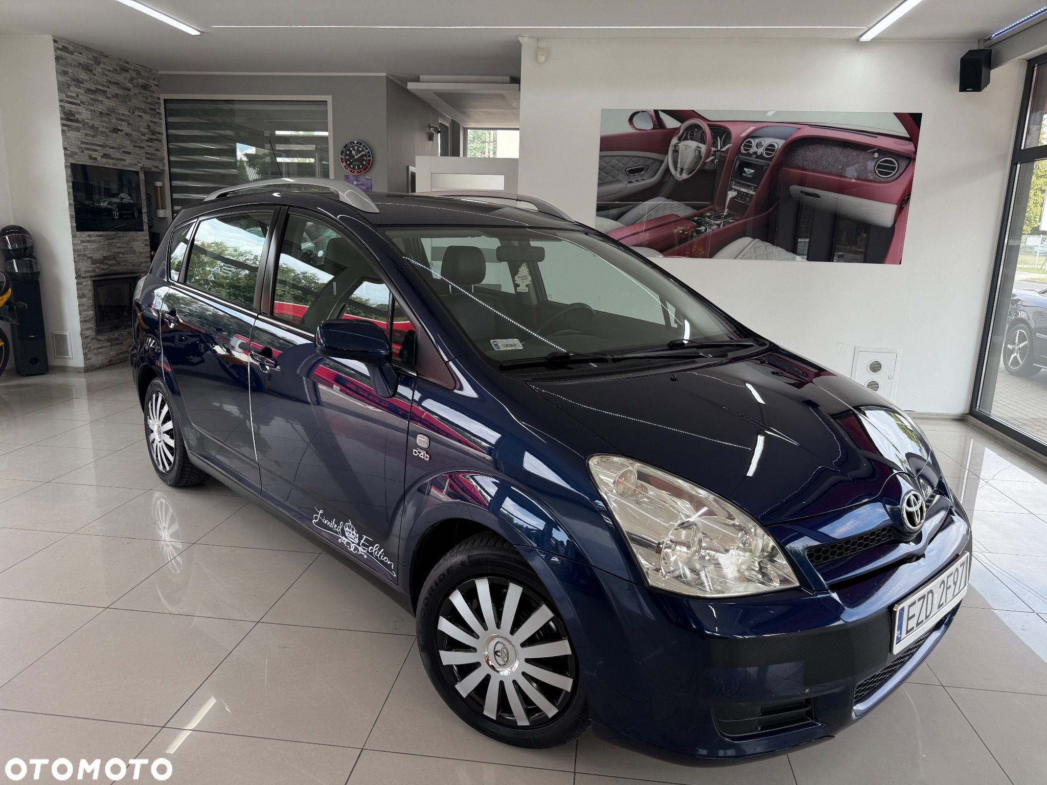Toyota Corolla Verso 2.0 D-4D - 14