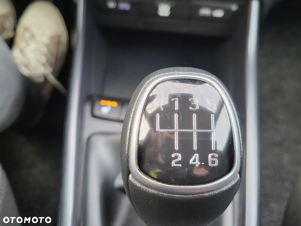 Hyundai i20 1.0 T-GDI Smart - 24