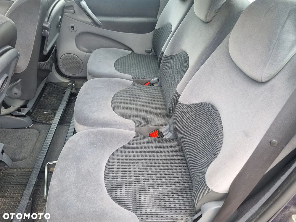 Citroën Xsara Picasso 1.6 HDI SX - 6