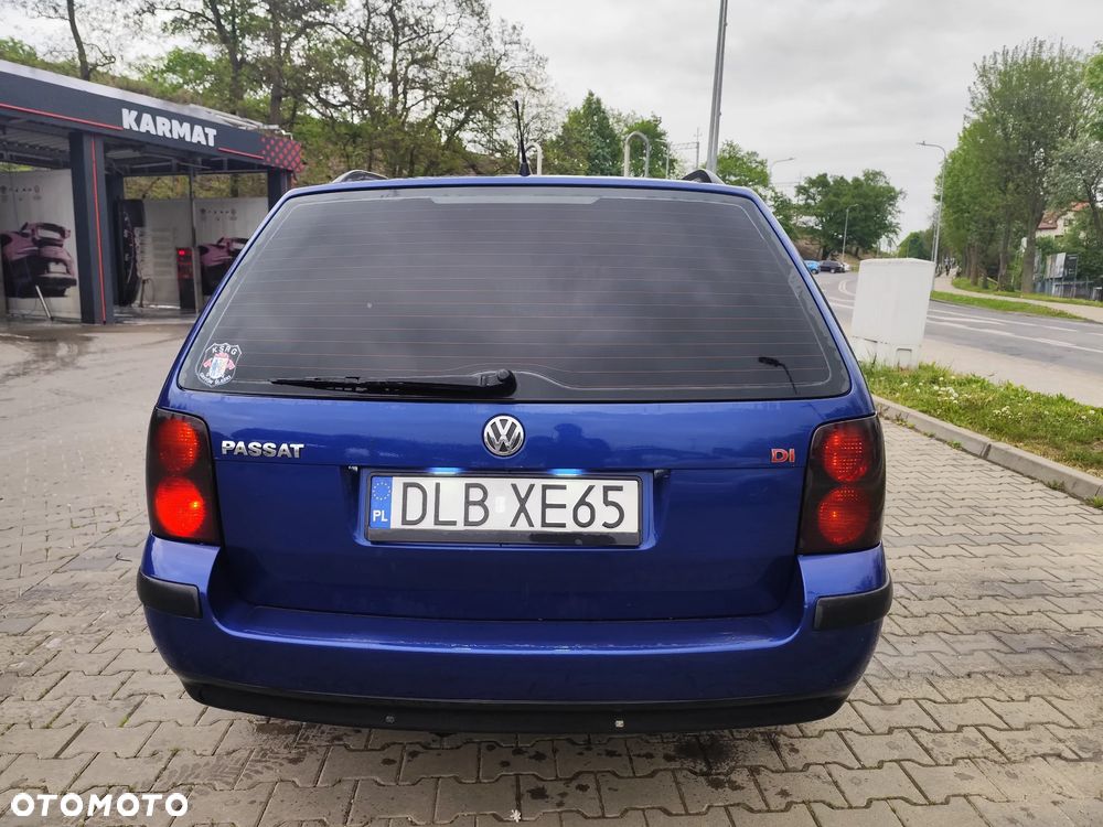 Volkswagen Passat 1.9 TDI Comfortline - 4