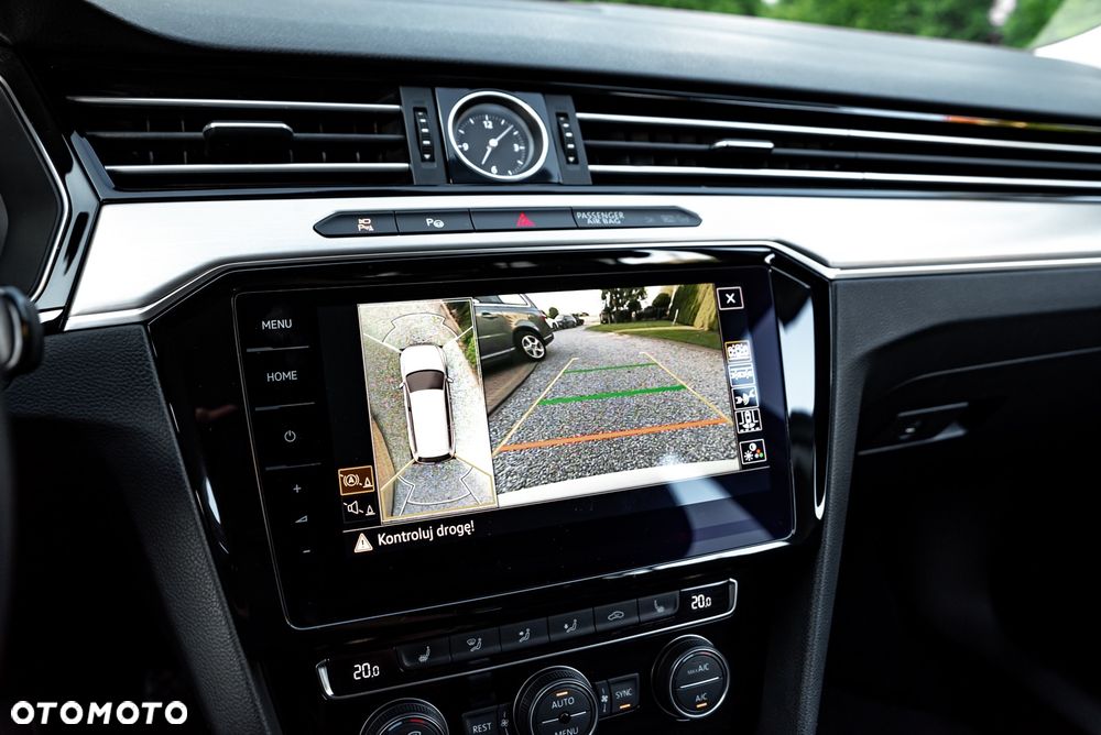 Volkswagen Passat Variant 2.0 TDI SCR 4Motion DSG Highline - 38