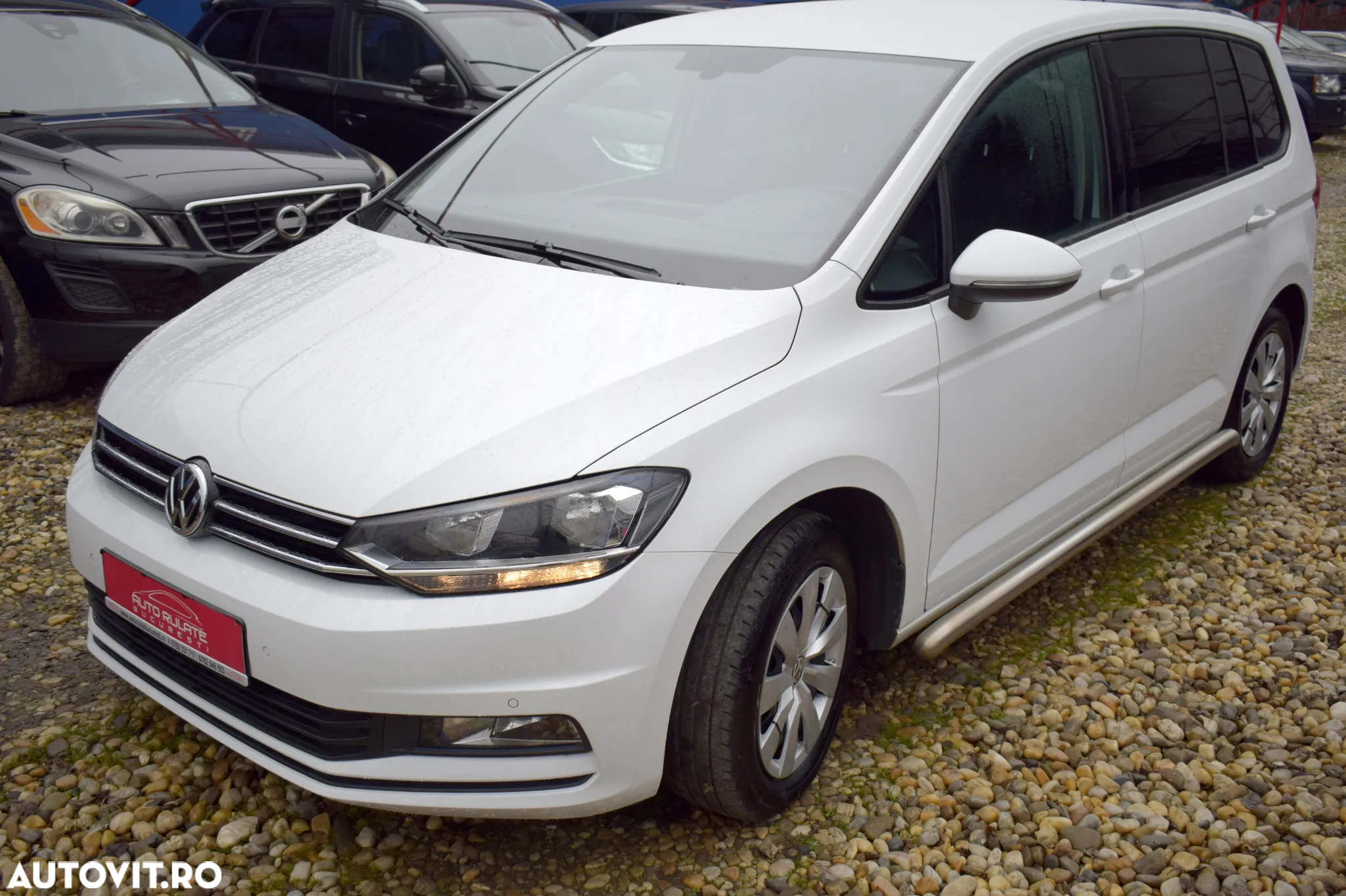Volkswagen Touran 2.0 TDI DSG Comfortline - 4