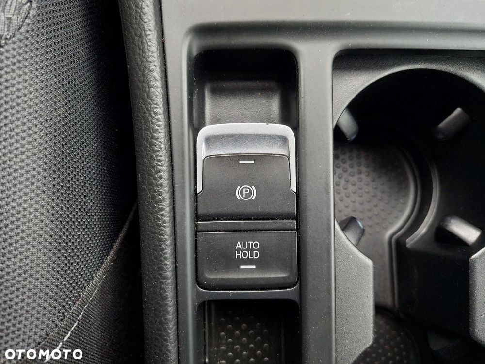 Volkswagen Golf - 23