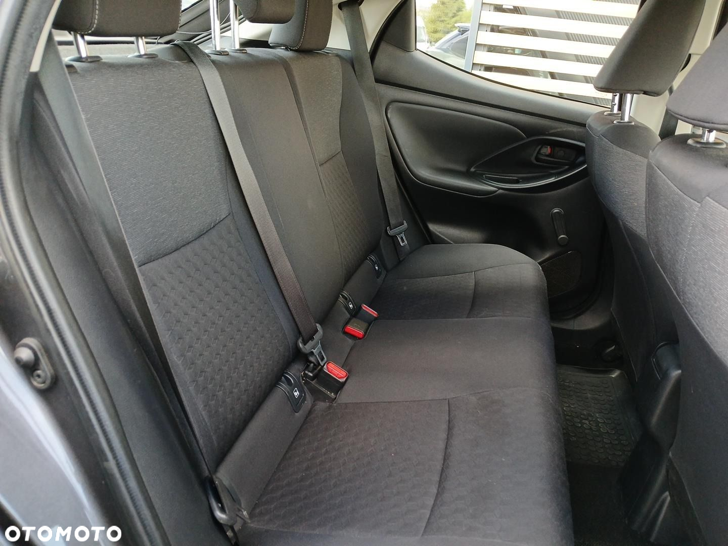 Toyota Yaris - 18