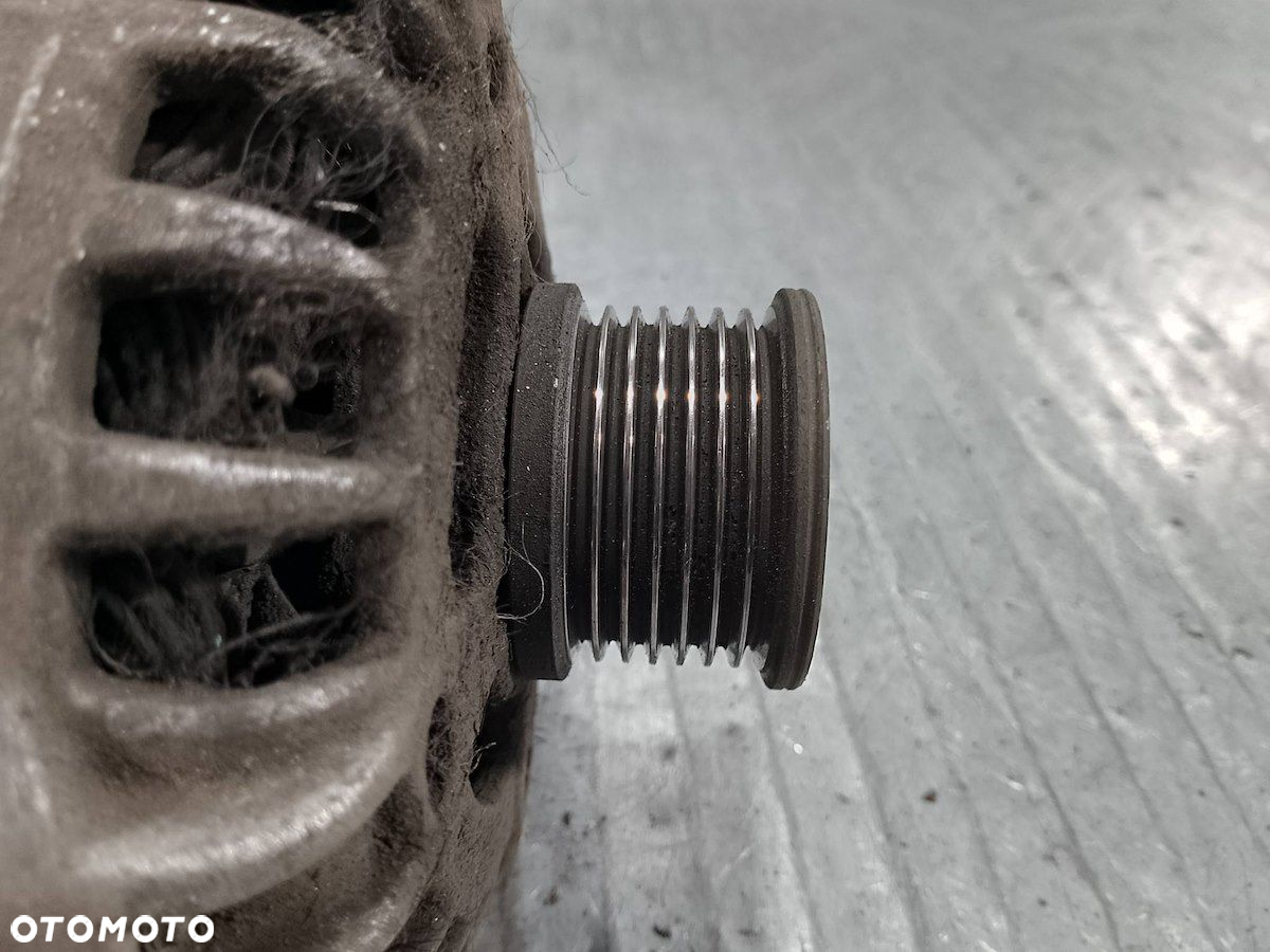ALTERNATOR DACIA DOKKER 231001568R 1.6 Sce - 3