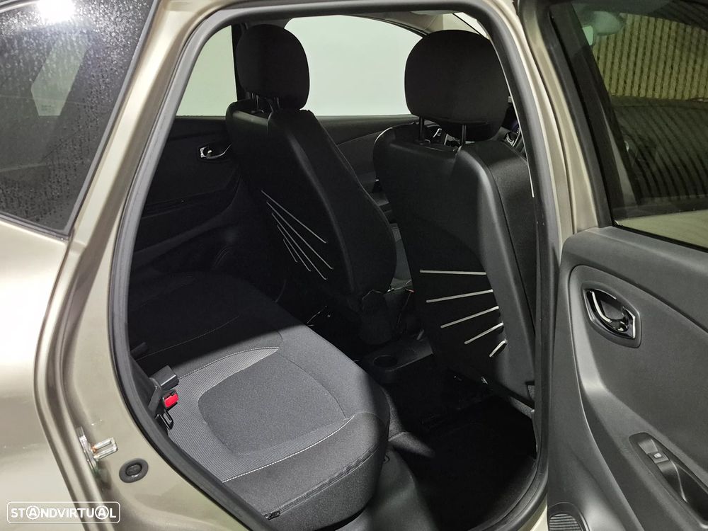 Renault Captur 0.9 TCE Exclusive - 27