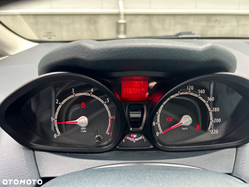 Ford Fiesta 1.25 Trend EU5 - 7