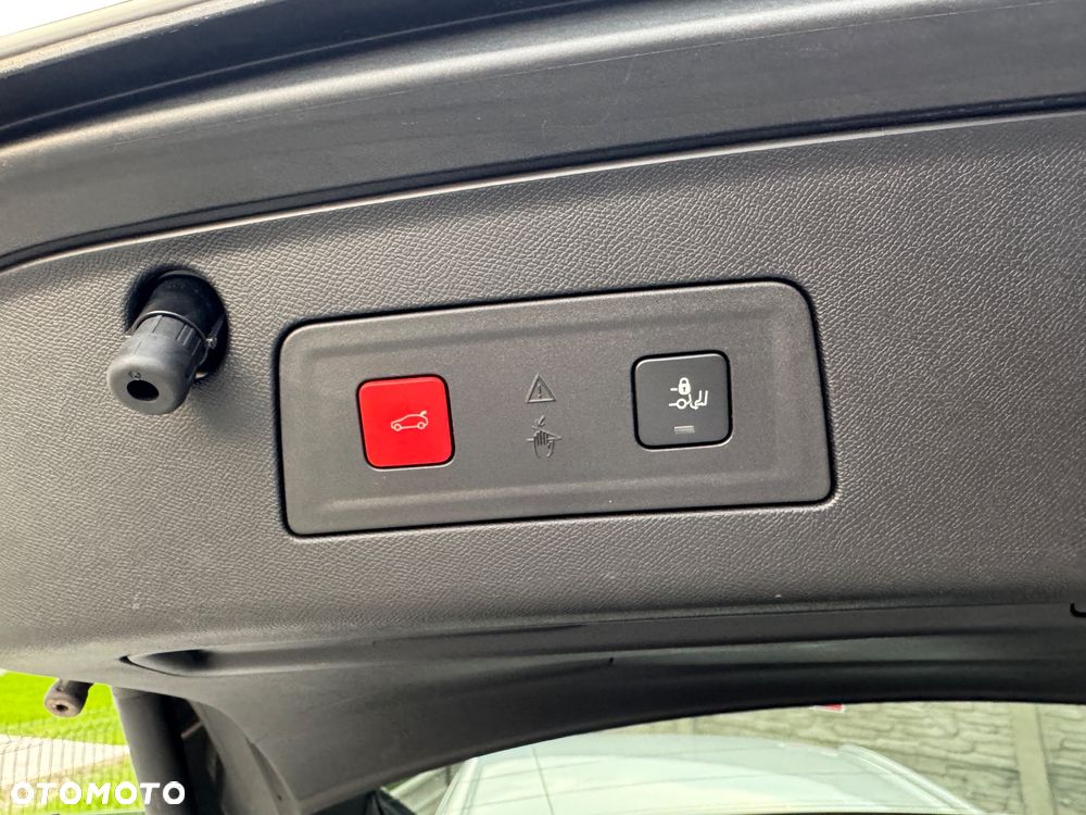 Peugeot 508 1.6 PureTech HYbrid PHEV Allure Pack S&S EAT8 - 23