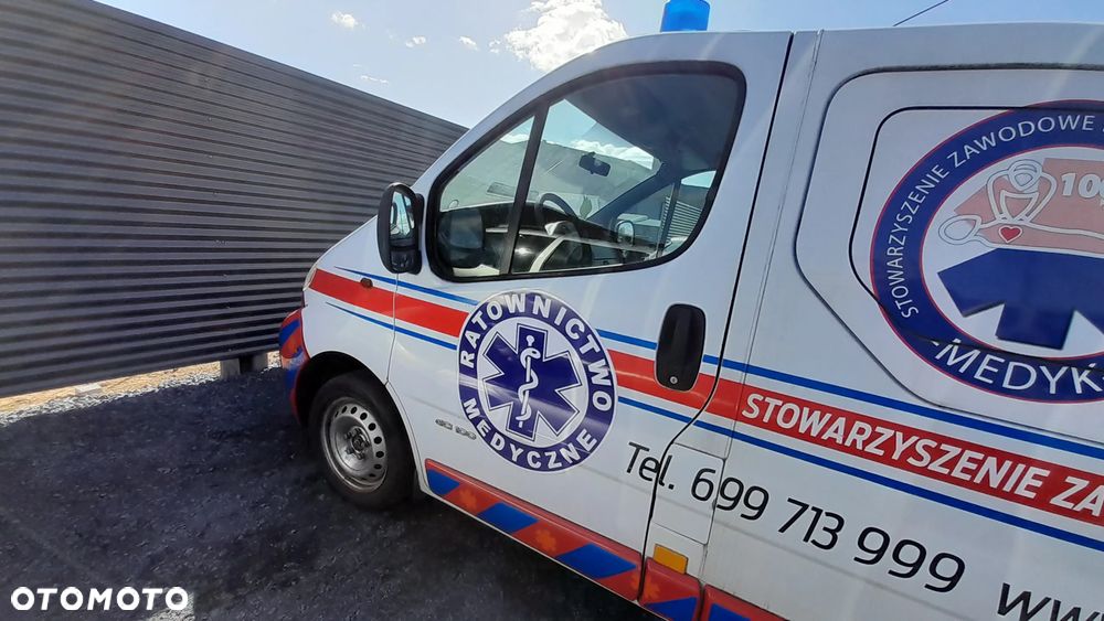 RENAULT TRAFIC II DRZWI LEWY PRZÓD PRZEDNIE LEWE KOMPLETNE nr. 93/3 - 1