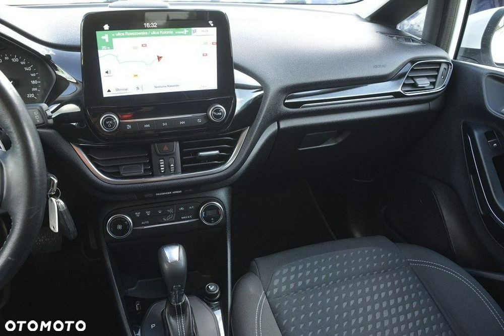 Ford Fiesta - 24