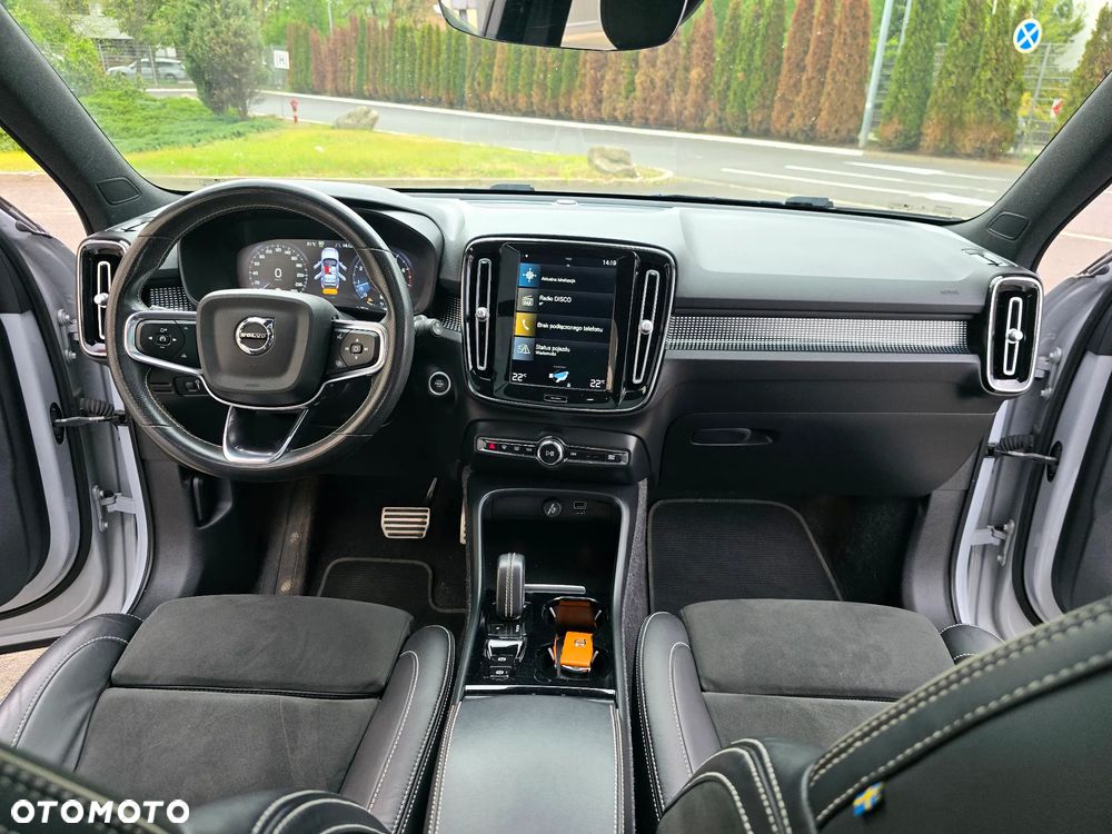 Volvo XC 40 - 18