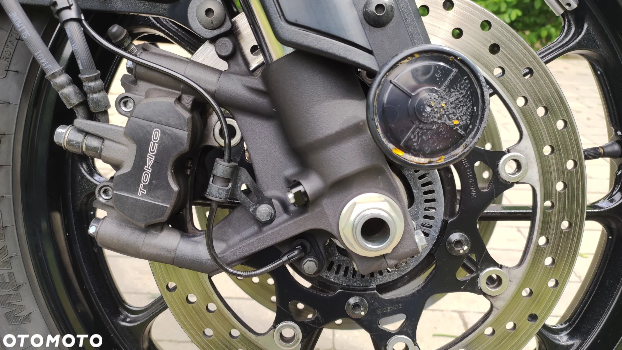 Suzuki V-STROM - 35