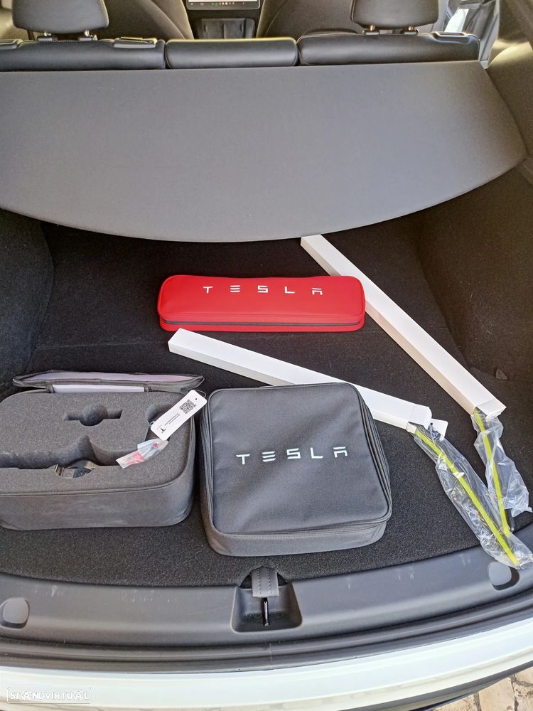 Tesla Model Y Long Range Tração Integral - 27