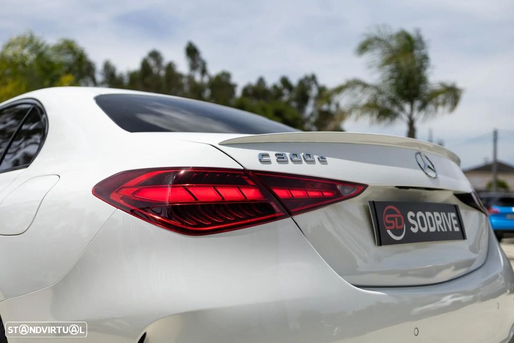 Mercedes-Benz C 300 e AMG Line - 36