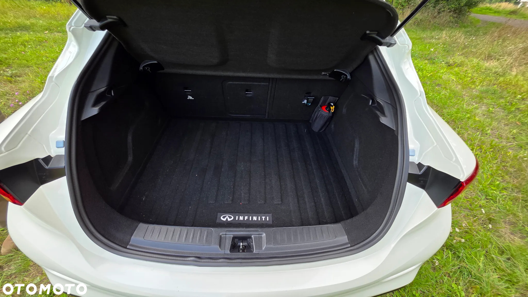 Infiniti Q30 1.6t Luxe 7DCT - 18