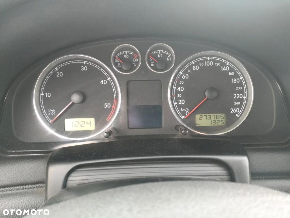 Volkswagen Passat - 3