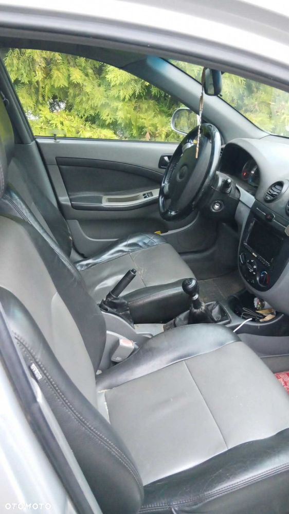 Chevrolet Lacetti - 6