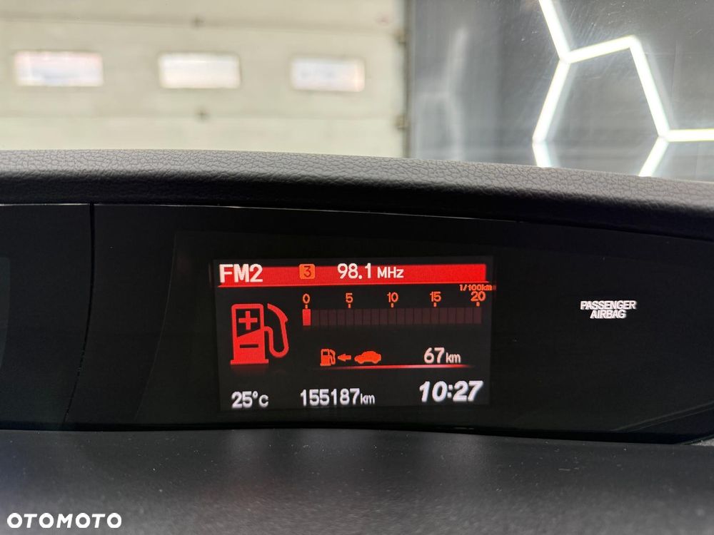 Honda Civic 1.8 i-VTEC Sport - 18