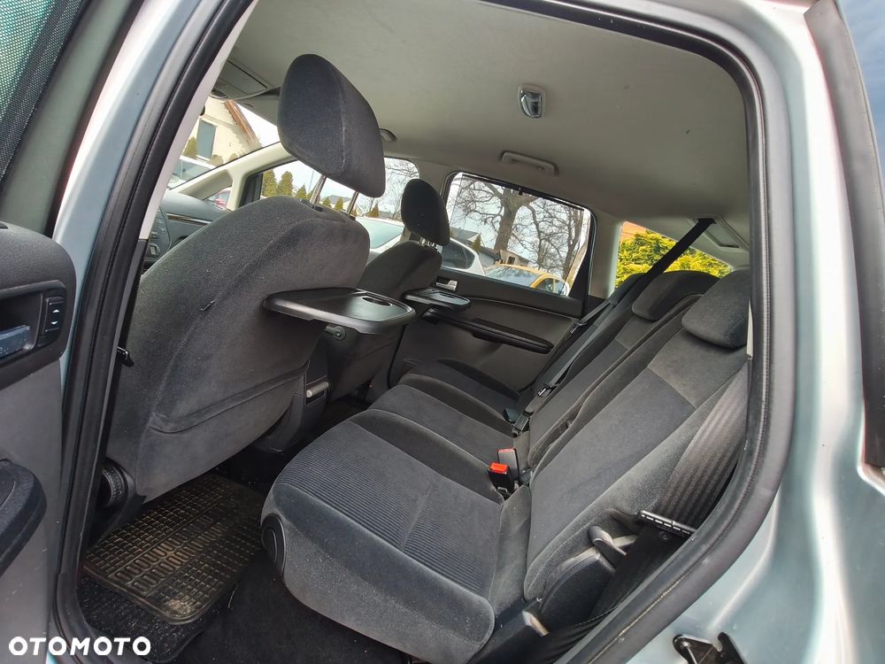 Ford Focus C-Max 2.0 Ghia - 29