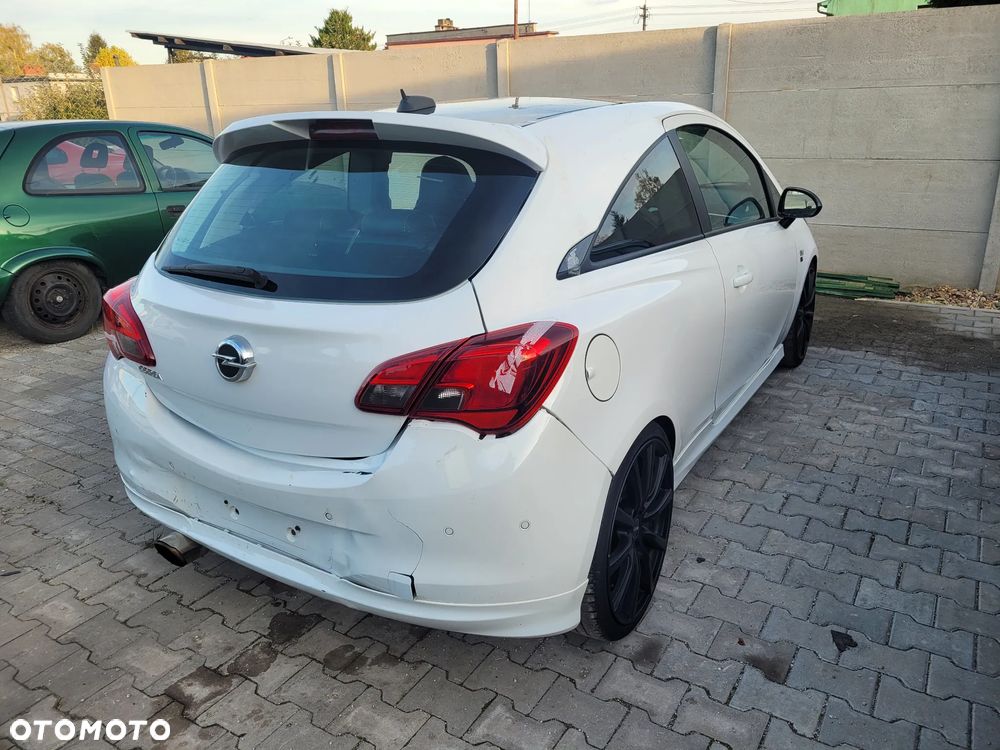 Opel Corsa 1.4 T GSi S&S - 24