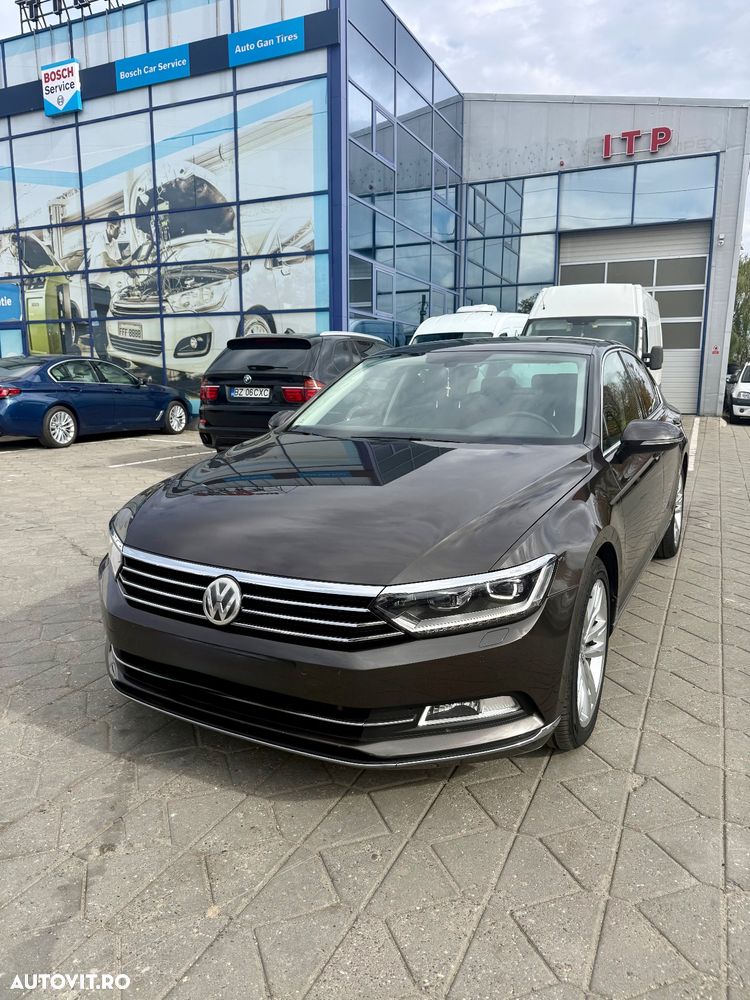 Volkswagen Passat 2.0 TDI DSG Comfortline - 1
