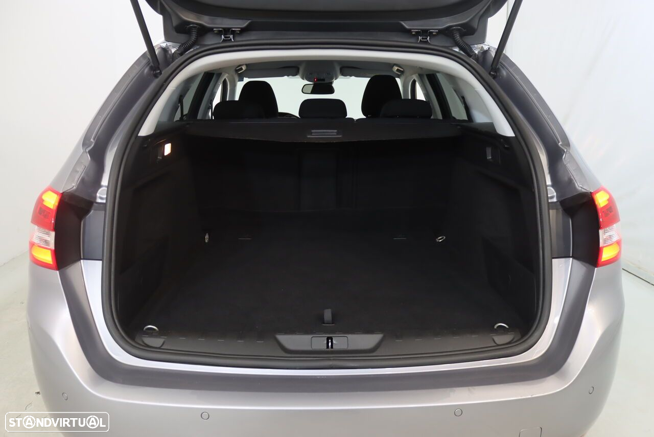 Peugeot 308 SW 1.2 PureTech Style - 26