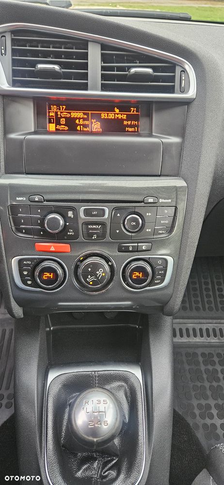 Citroën C4 HDi 115 Exclusive - 17