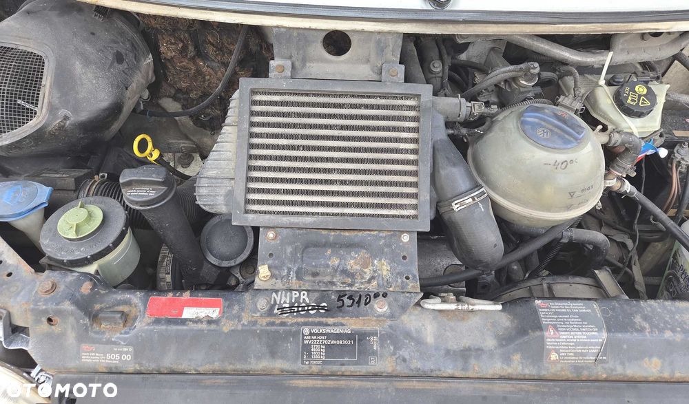 Volkswagen Transporter - 8