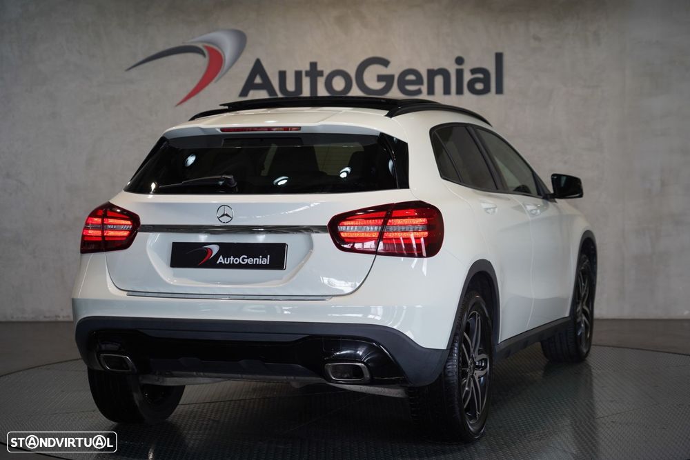 Mercedes-Benz GLA 180 CDi Urban - 2