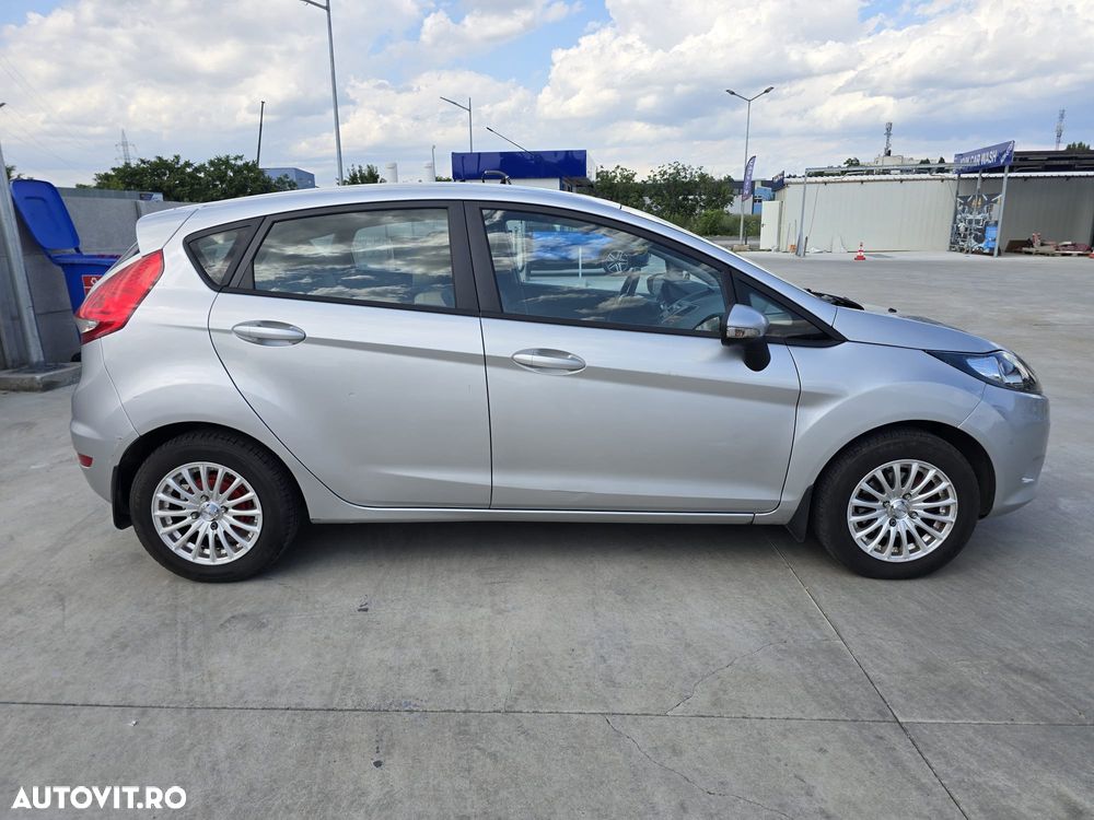 Ford Fiesta 1.25i Trend - 2