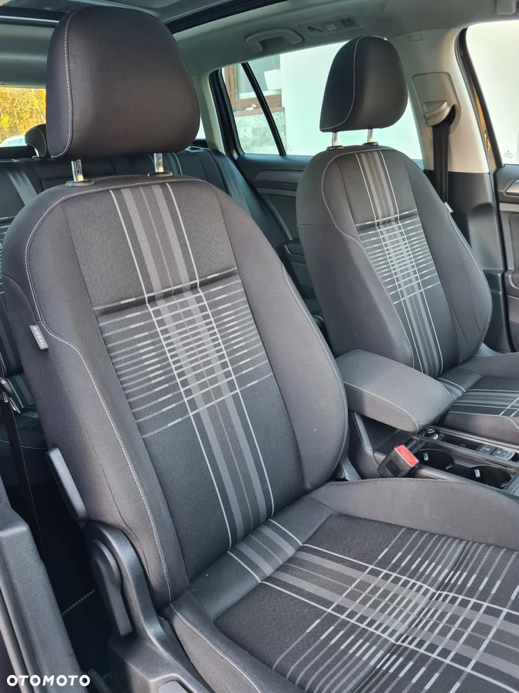 Volkswagen Golf 1.4 TSI BlueMotion Technology Lounge - 35