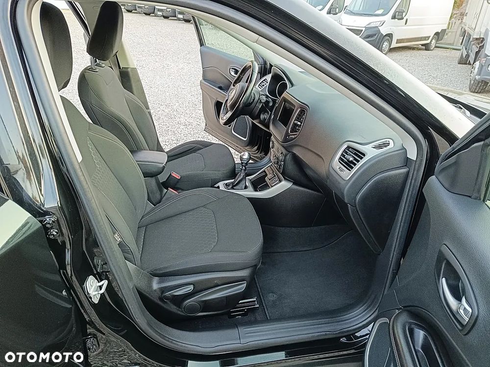 Jeep Compass 1.3 TMair Longitude FWD S&S - 13