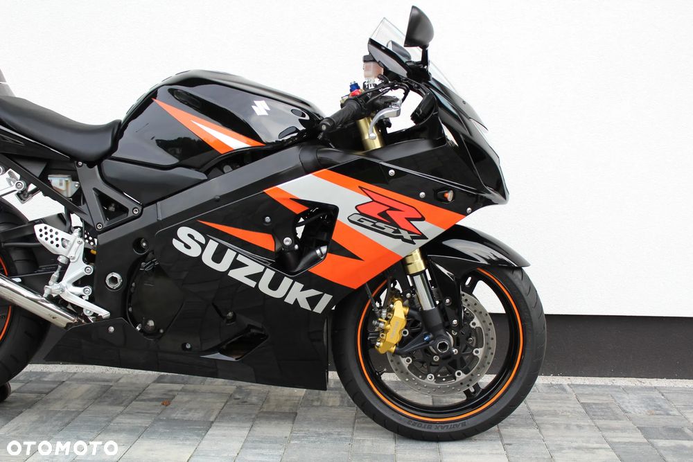 Suzuki GSX-R - 10