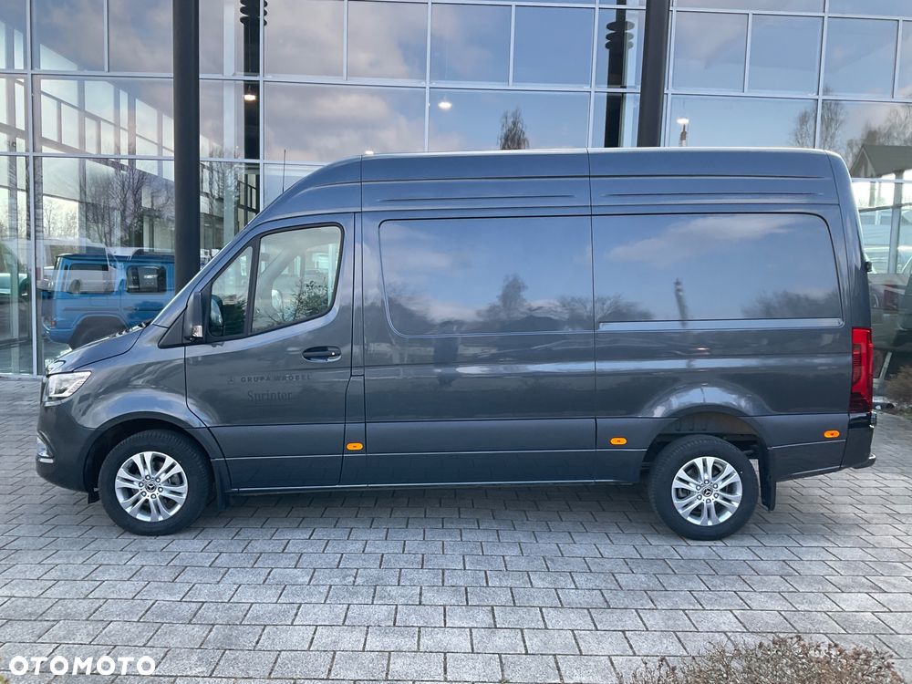 Mercedes-Benz Sprinter 319 - 8