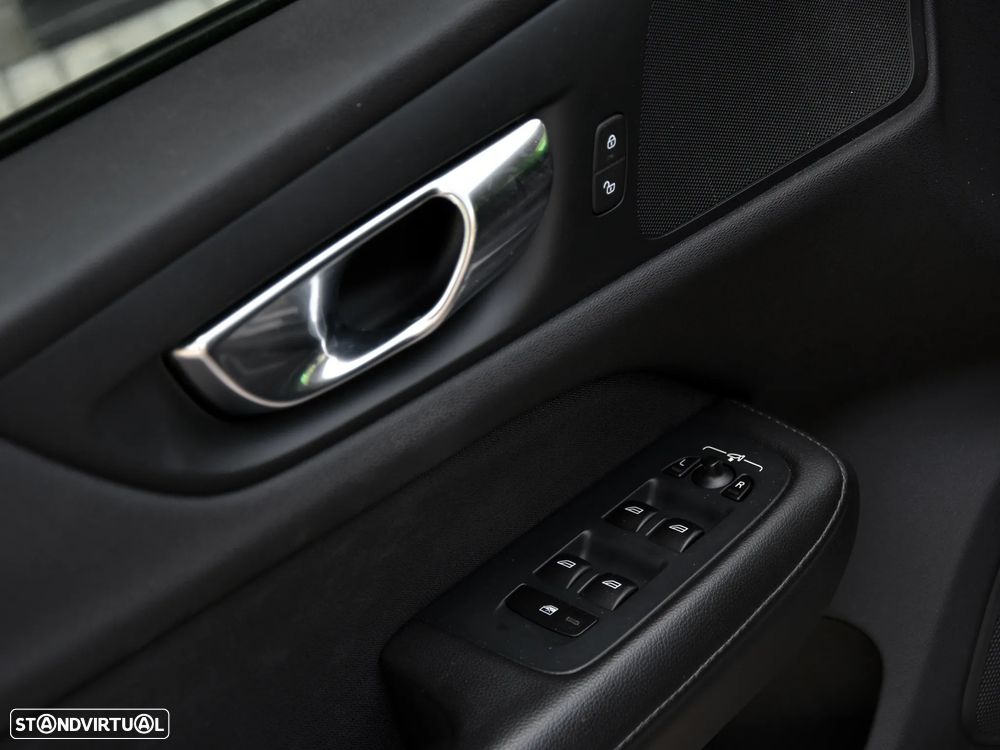 Volvo V60 2.0 D3 - 15