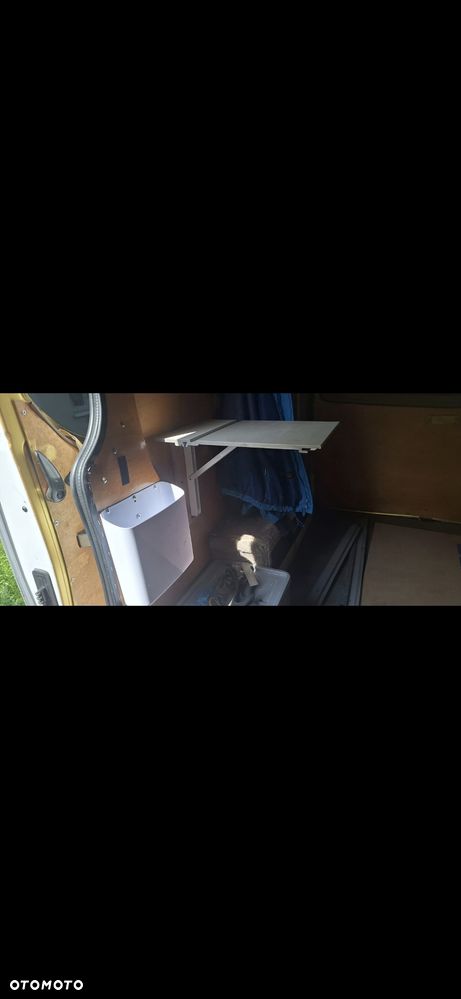 Renault Trafic - 25
