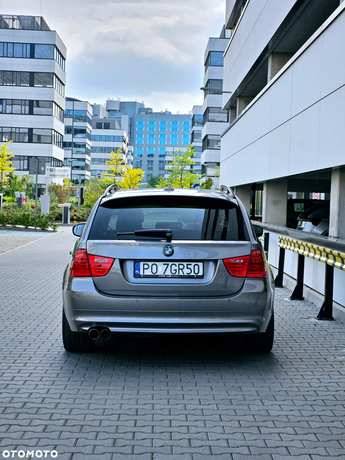 BMW Seria 3 318i - 11
