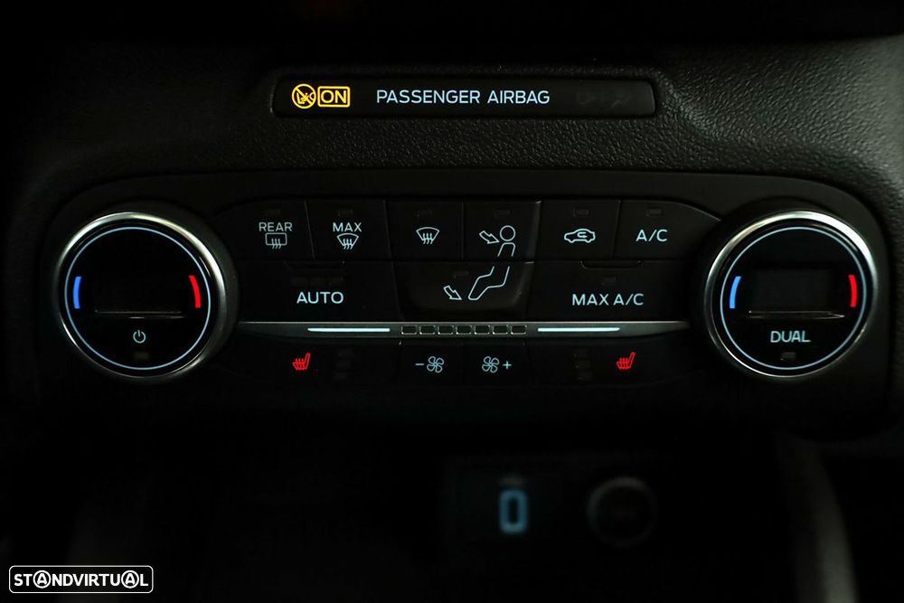 Ford Focus 1.0 EcoBoost ST-Line - 12