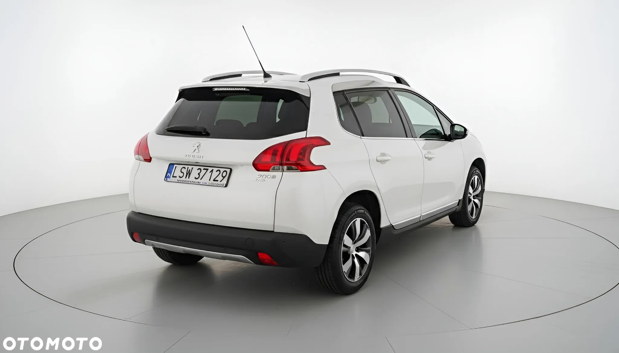 Peugeot 2008 1.2 Pure Tech Allure S&S - 7