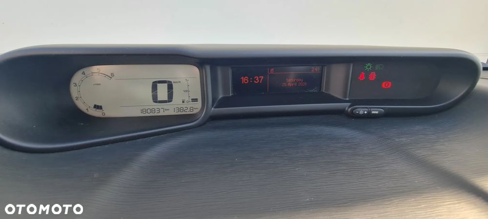 Citroën C3 Picasso HDi 90 FAP Exclusive - 16
