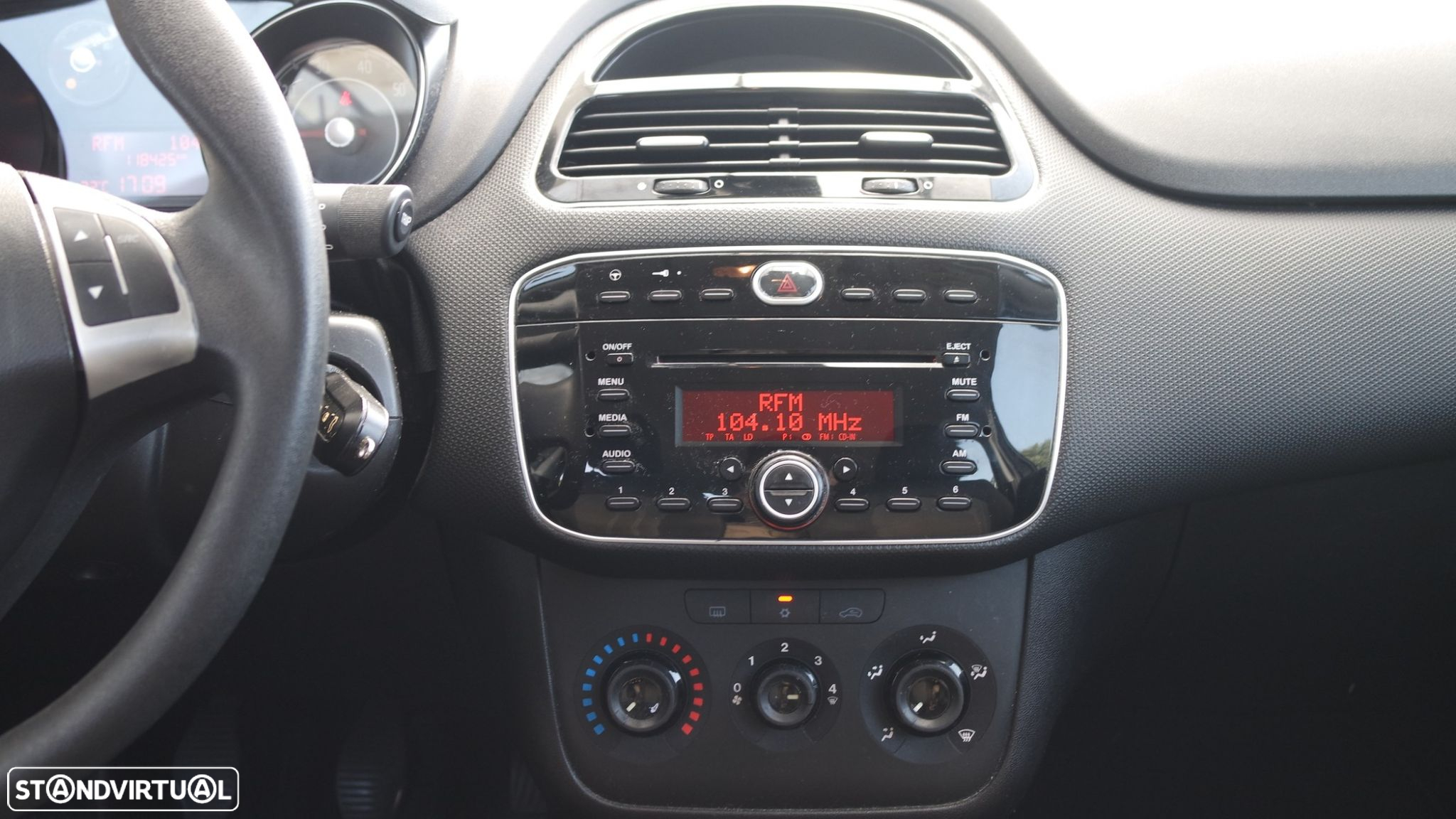 Fiat Punto 1.2 Young S&S - 16