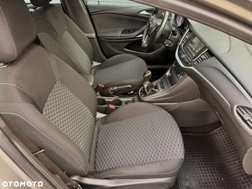 Opel Astra 1.4 T Dynamic - 16