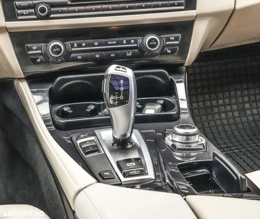BMW Seria 5 520d xDrive - 21
