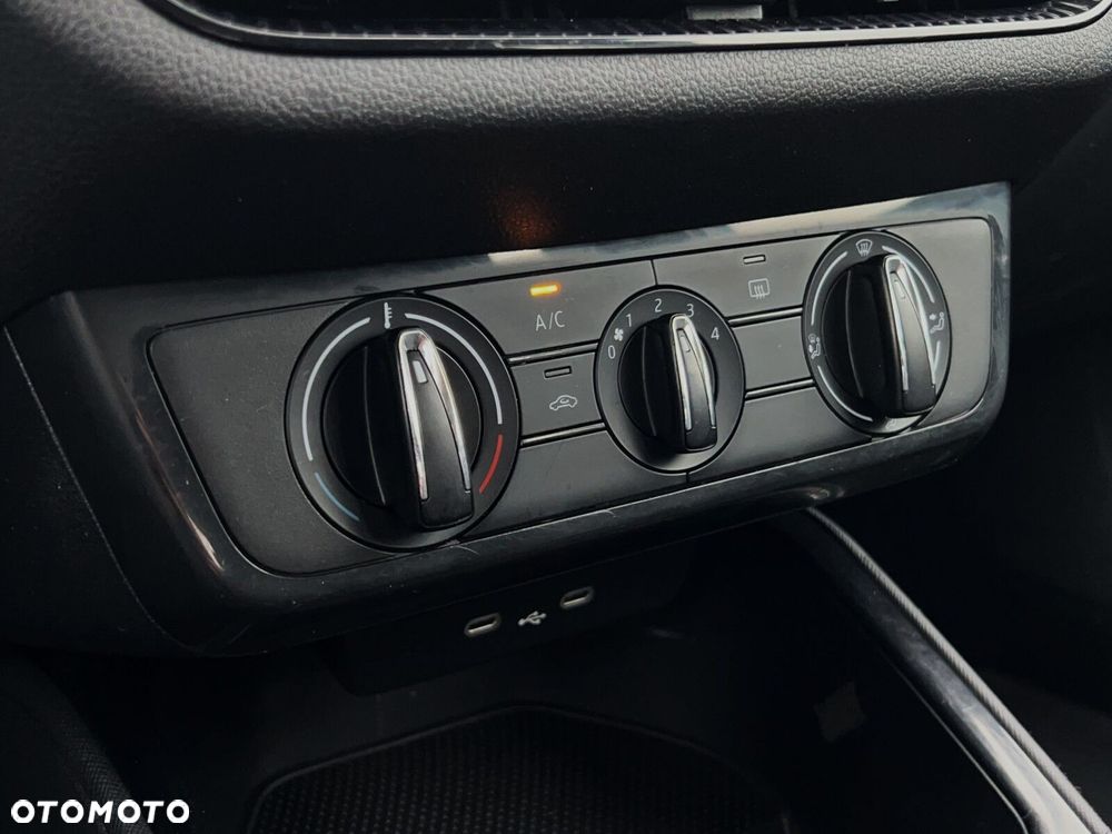 Skoda Fabia 1.0 TSI Active - 23