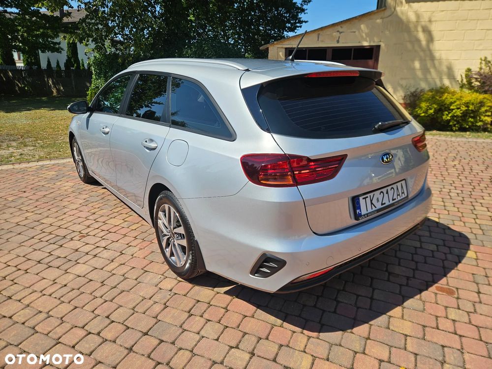 Kia Ceed - 4