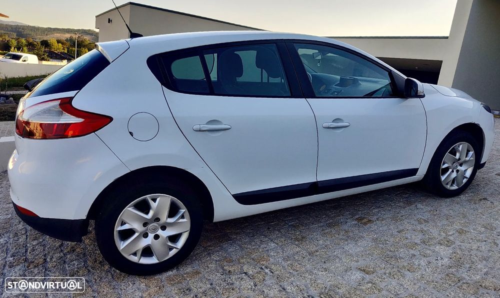 Renault Mégane 1.5 dCi Dynamique - 3