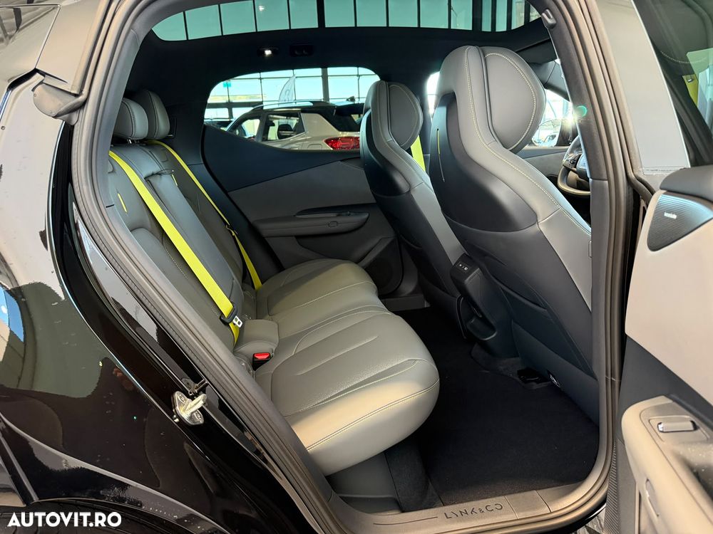 Lynk&Co 02 - 17
